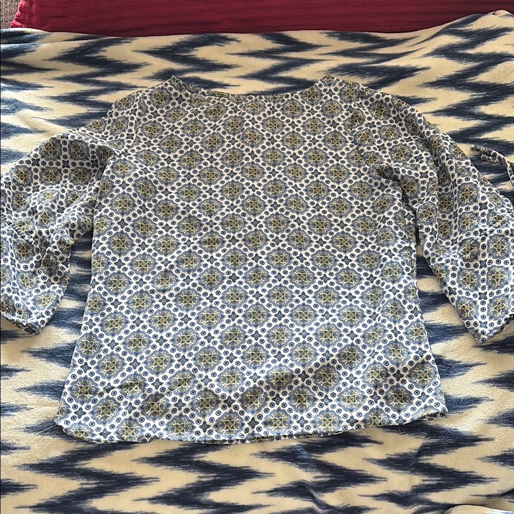 Women's Patterned Top with Chase logo
